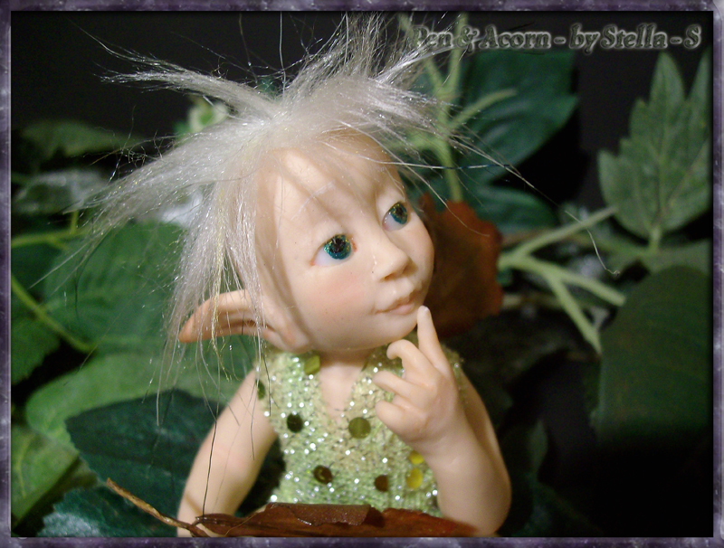 Baby Faerie Pen & Acorn back to gallery